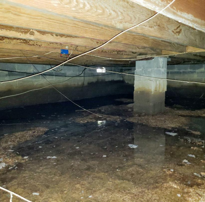 Crawlspace Wet Moisture Water